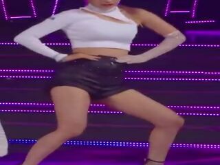 Shall We Tribute Yeji and Her outstanding Legs Right Now
