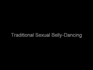 Inviting indické dcéra robí the traditional sexuálne brucho tancujúce